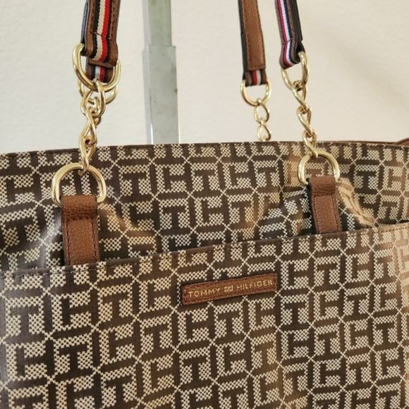 Tommy Hilfiger Monogram Chain Strap Tote Beige - Picture 2 of 13